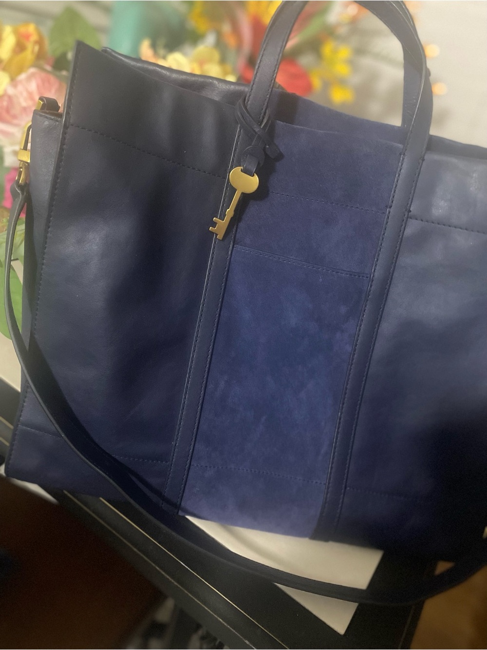 Fossil Cameron Navy Blue Leather Tote with Key Charm - Picture 7 of 7
